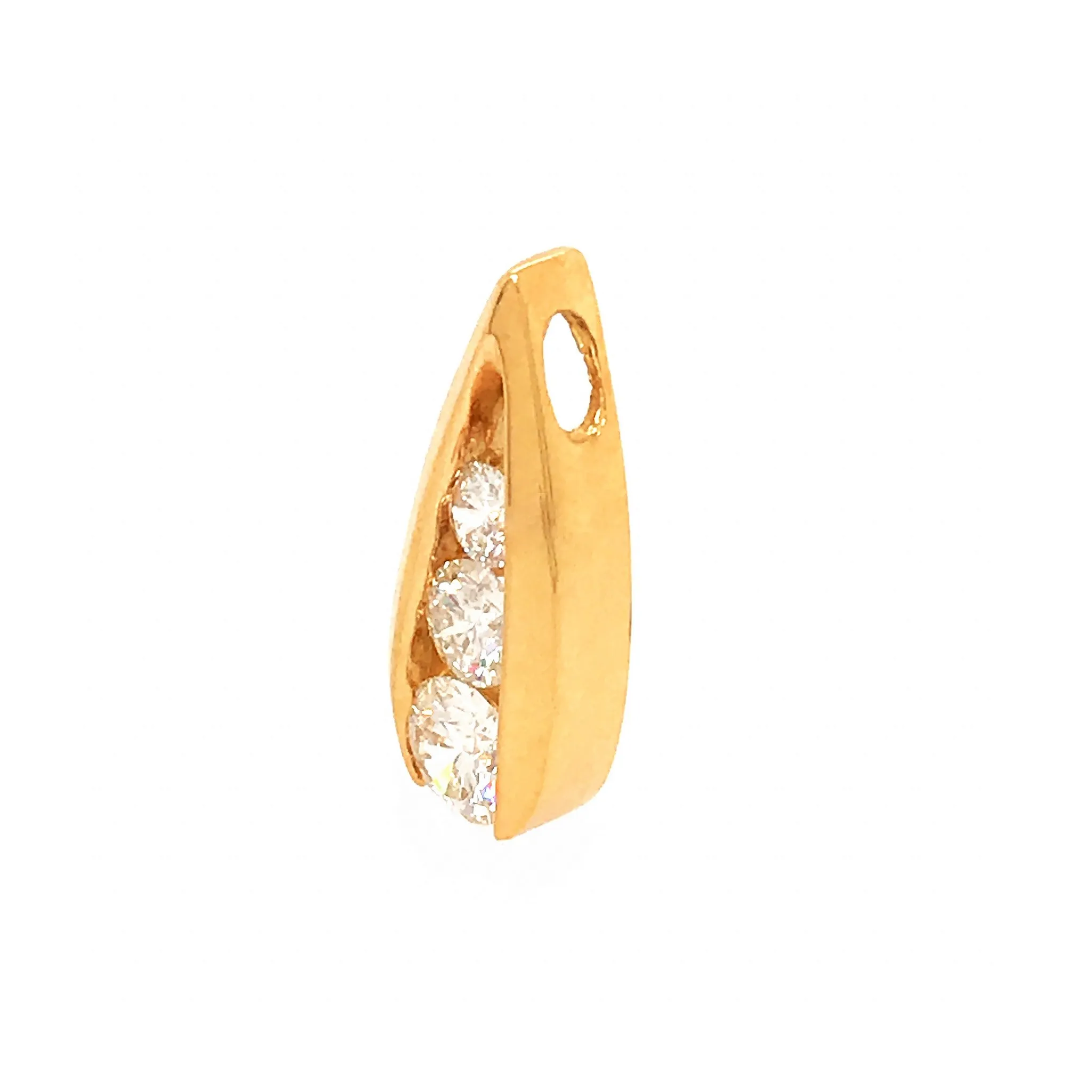18k Gold 3 Stone Diamond Pendant