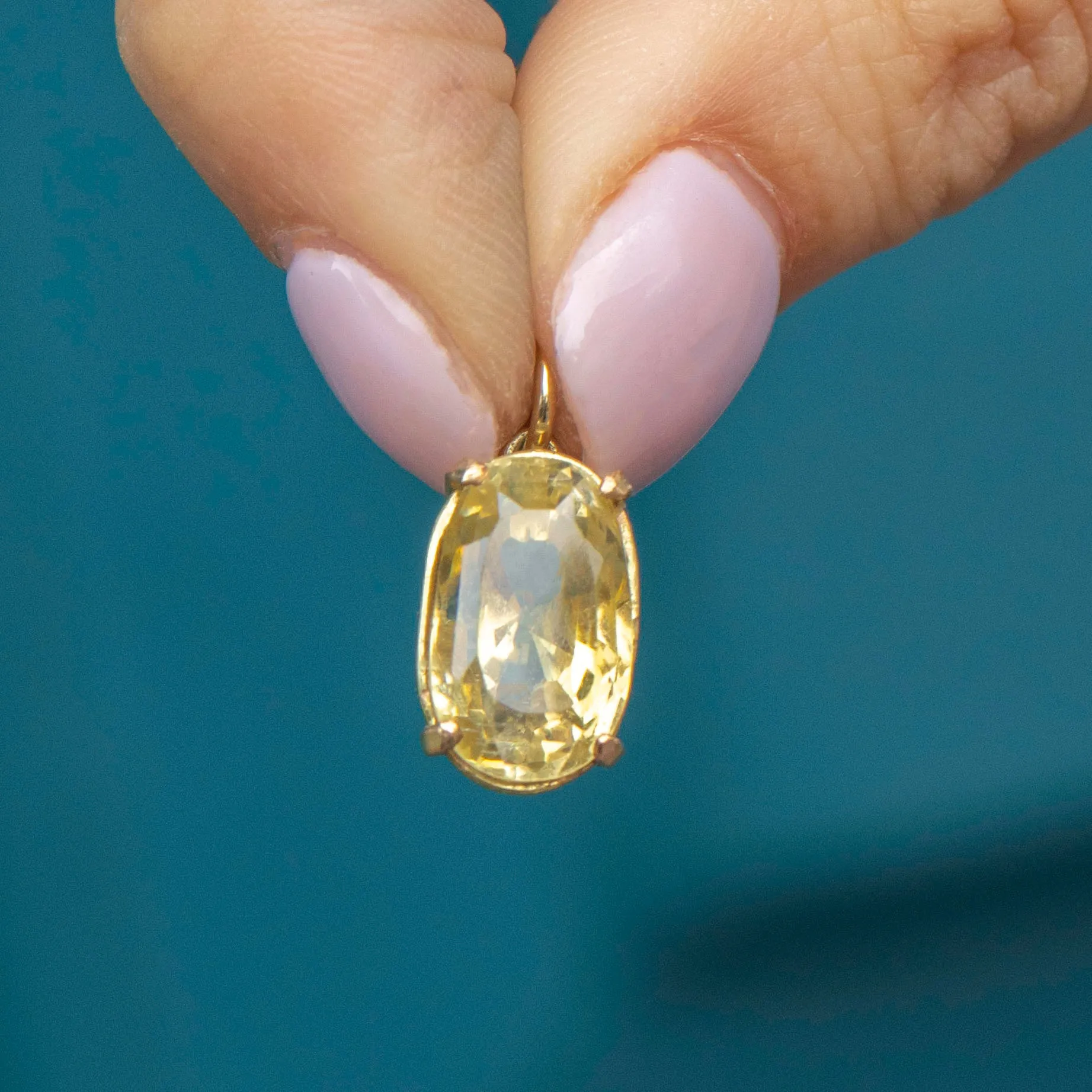 9ct Gold Yellow Sapphire Oval Charm, 5.20ct