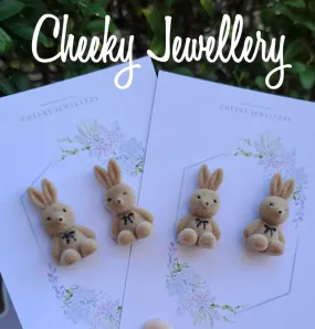 Cute flocked bunny earrings.
Stainless studded back earring, all so cute.