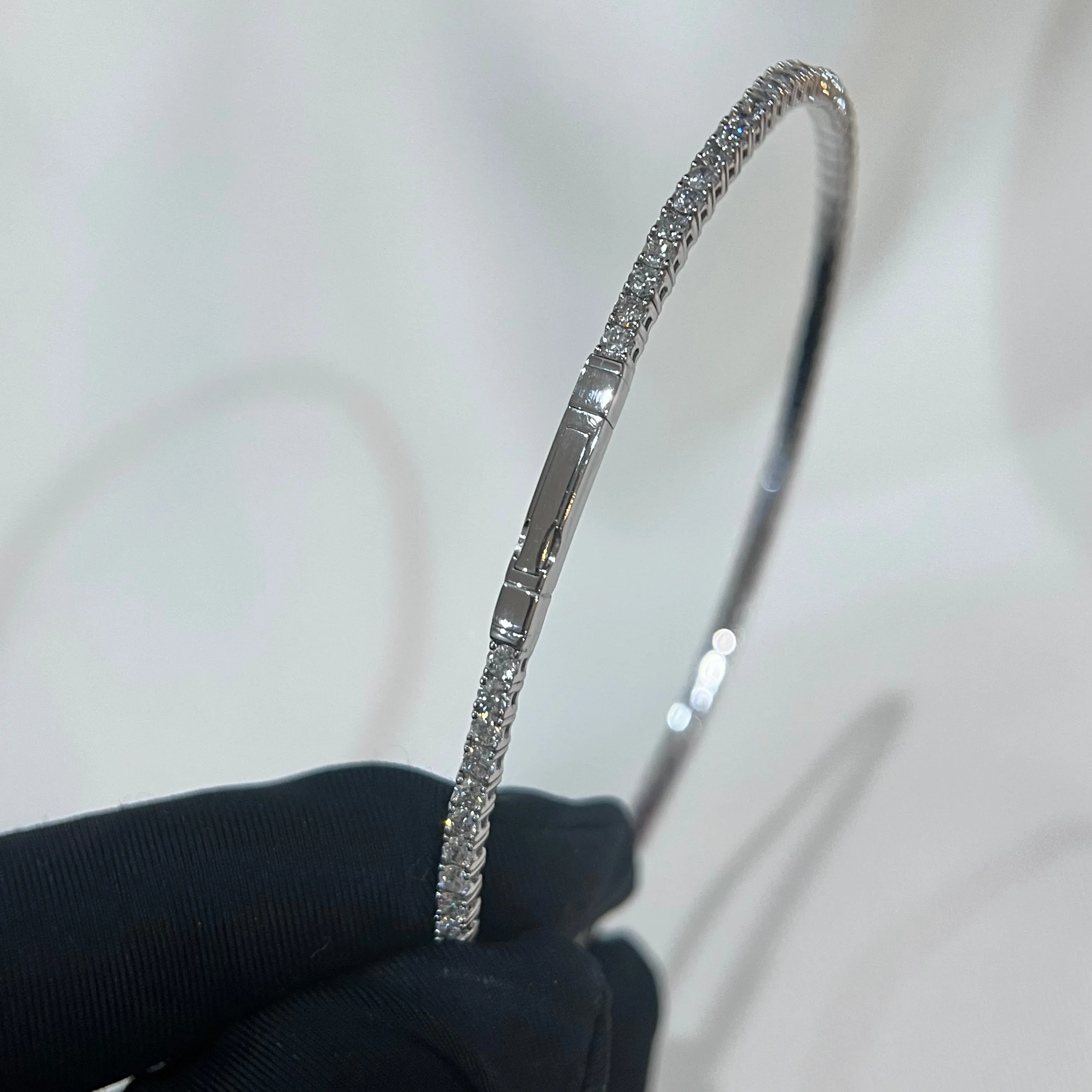 Diamond Tennis Bracelet Soft Bangle White Gold