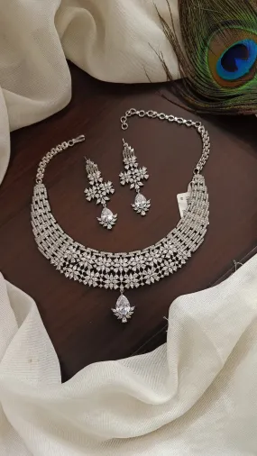 Gorgeous Zircon Necklace With Matching jewellery