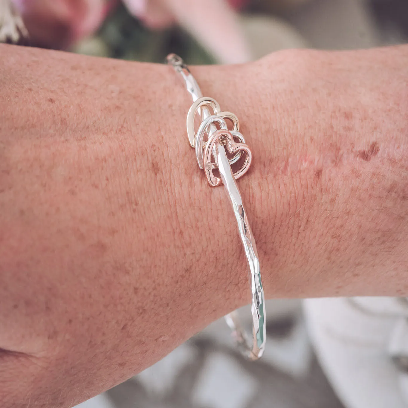 Hannah Heart 9ct Gold Bangle