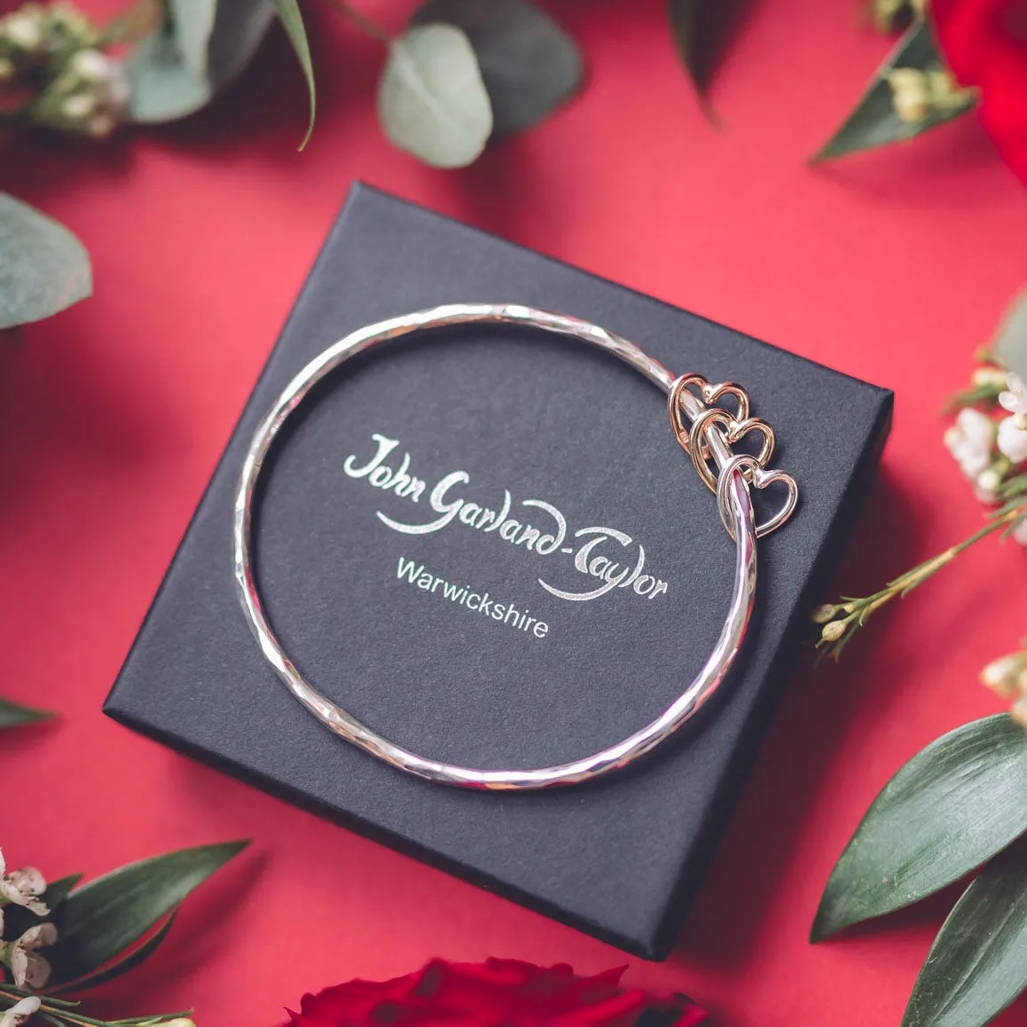 Hannah Heart 9ct Gold Bangle