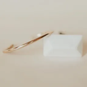 Immeasurable Gold Women's Bangle