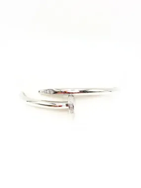 NAIL HEAD CUFF WITH SIDE CLASP CLOSURE