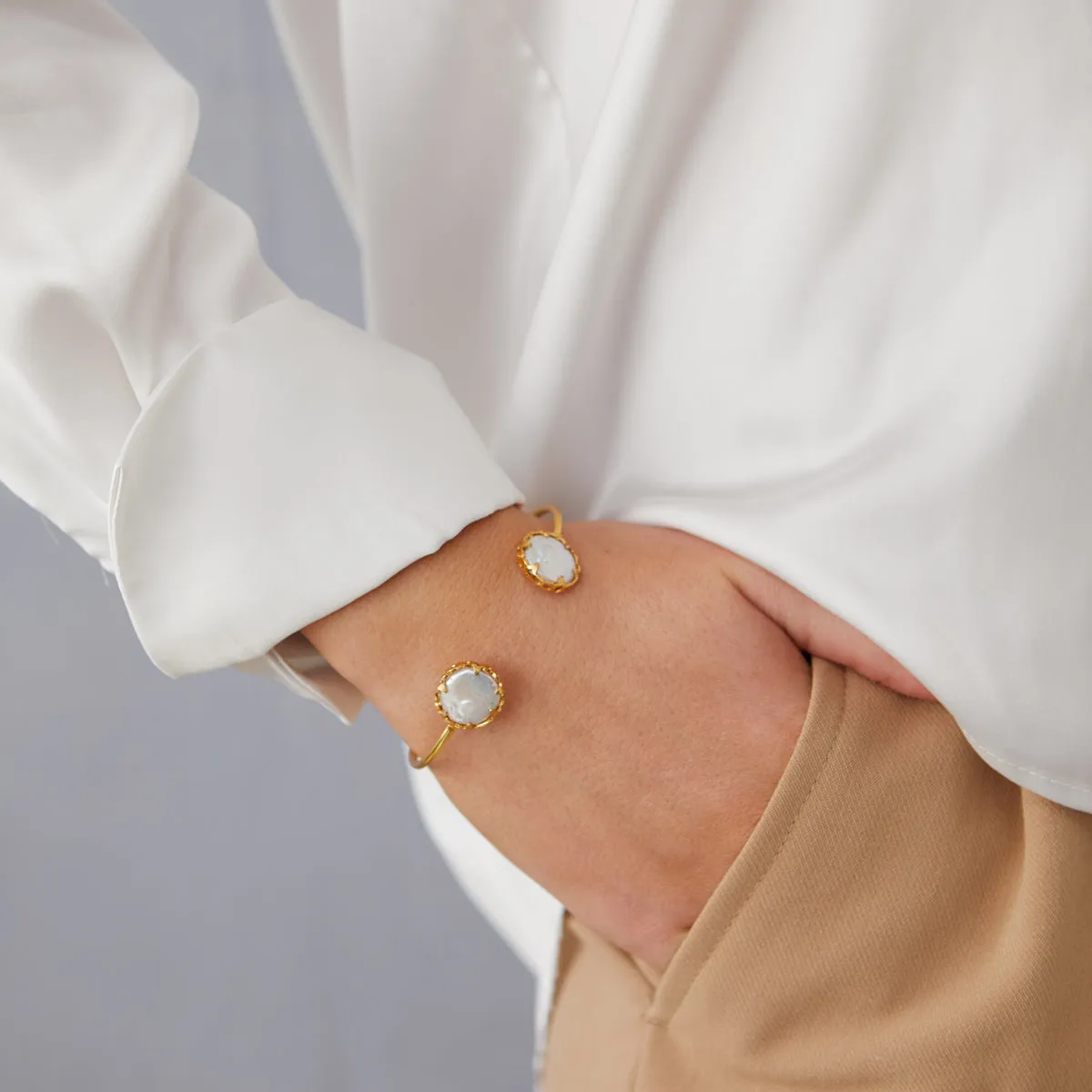 Petite Pearl Bangle