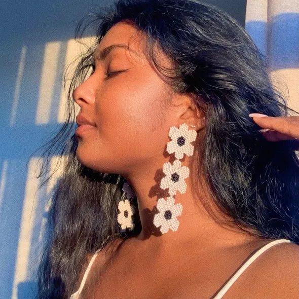 Seda Primavera Earrings - White/Black