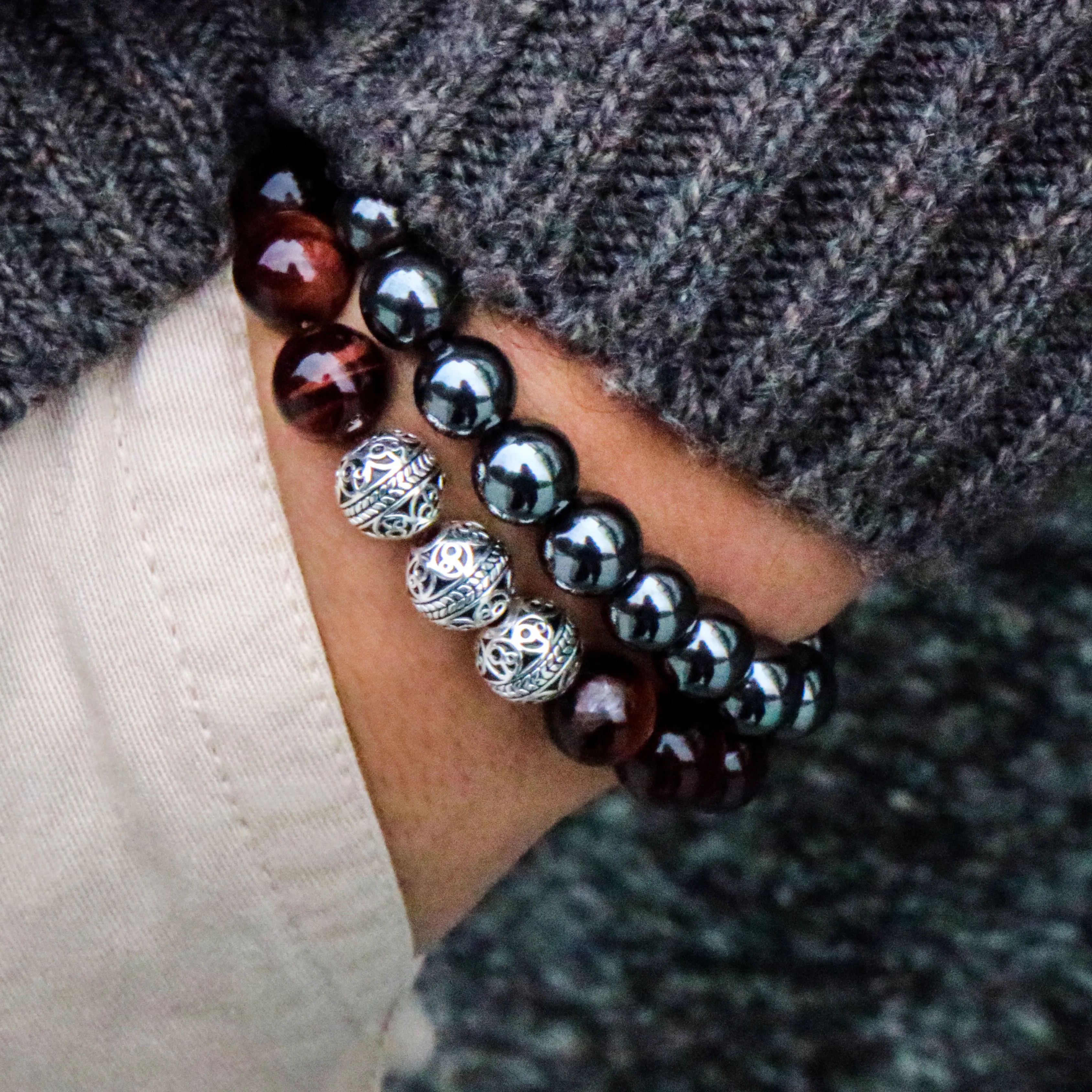 SILVER CLASSIC MATT RED TIGER EYE BRACELET