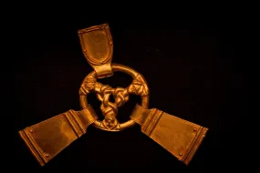 Strap divider with Bronze holders - X-19