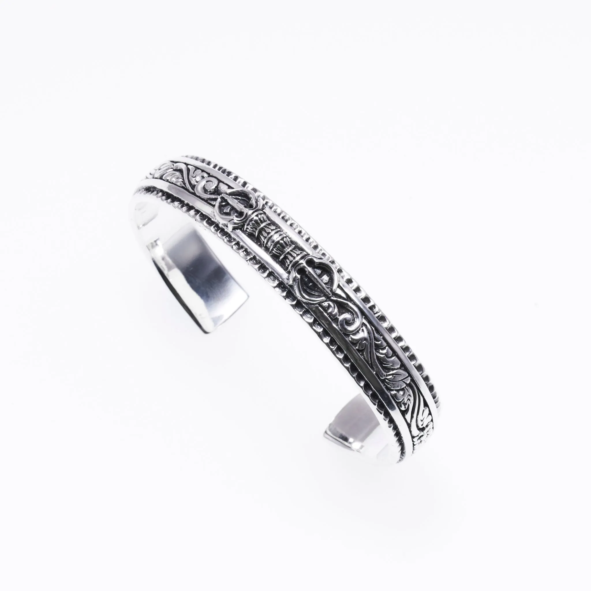 Wide Ivy Bangle (Antique Finish)